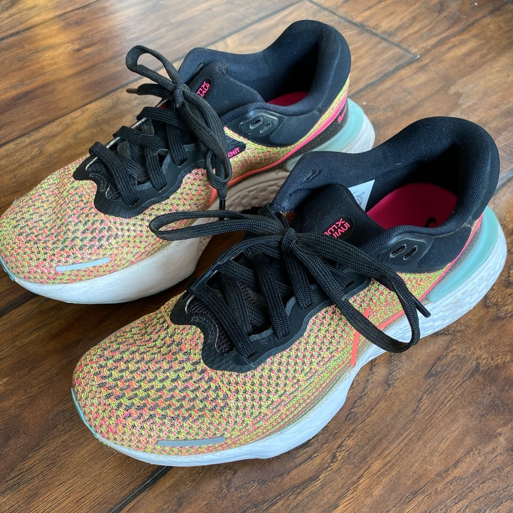 Nike zoom x invincible flyknit Womens Size 8.5